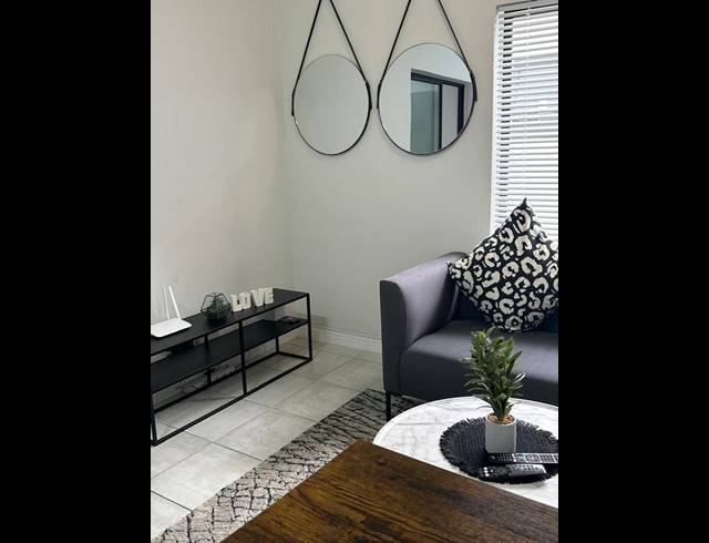 1 BEDROOM COMPLEX FOR SALE IN WITFIELD